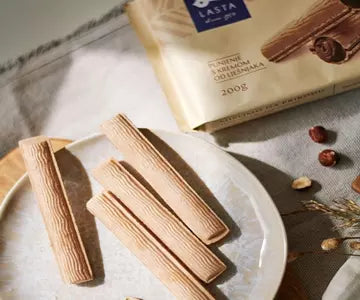 Crèmesticks met hazelnootlasta (KREM ŠTAPIĆI LJEŠNJAK)